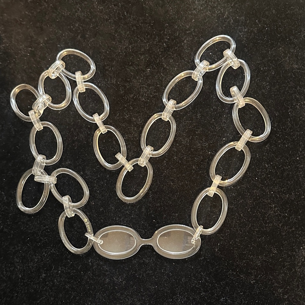La Loop Clear Eye Glass 32” Necklace